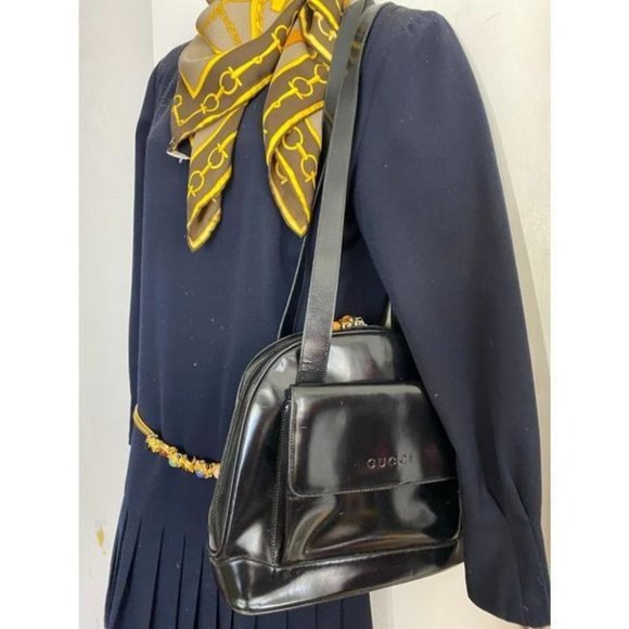 GUCCI Vintage Black Smooth Leather Shoulder Bag - Picture 5 of 12